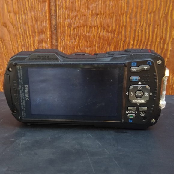 Pentax Optio WG-2 Adventure Proof Underwater Camera FOR PARTS ONLY - Picture 9 of 10